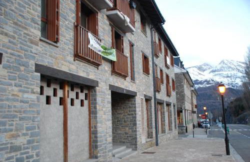 TU APARTAMENTO EN EL VALLE DE TENA en ESCARRILLA - Foto 12