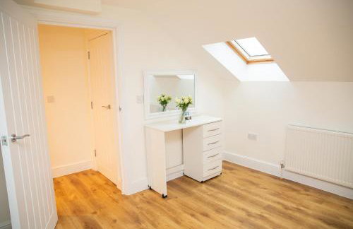 Seaview Apartments - 28-29 Marine Parade, Harwich - Perfect for business & long term stays - Foto 76