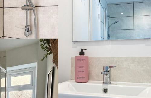 Briants, for Families & Contractors - Free Parking - Photo 18