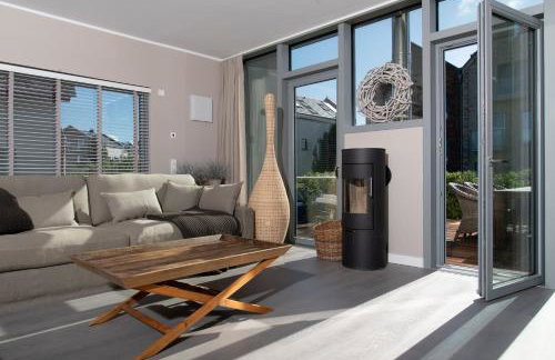 Ostsee - Reetdachhaus Nr 11 "NEWPORT" im Strand Resort - Foto 3