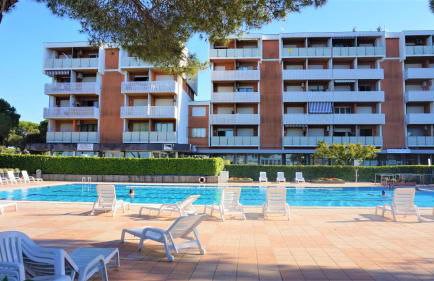 Aprilia Residence - Photo 40