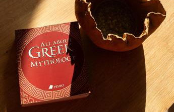 Aphrodite Luxury Suites, Private Heated Pool & Jacuzzi -Romantic Escape for Couples - Photo 31