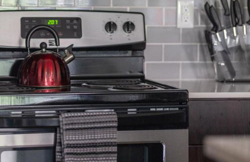 Luxury Place Next to UVU - Photo 30