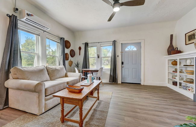 Renovated 2BR Near Paseo With Wifi Smart TV 31B - Photo 49