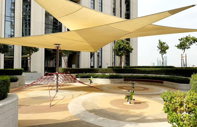 Luxury 2BR at Harbour Gate - Photo 28