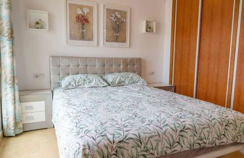 Beautiful 3 Bed Townhouse with landscaped communal pool area - Foto 3