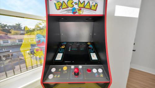 4br3ba Modern Sleeps 10 8 Minutes to Raymond James - Foto 2