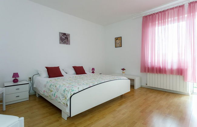 Charming and Tranquil Krk Center Apartment - Foto 2
