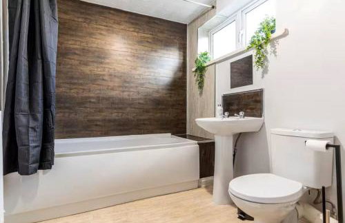 DiscountsContractorsWIFIFree ParkingSmart TV - Foto 15