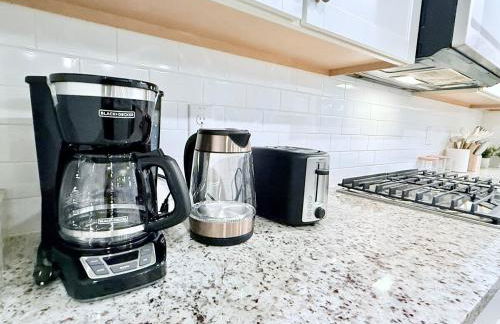 Luxury 5 Bedroom 4 bath open kitchen living room - Foto 17