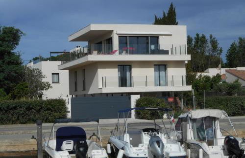 SUPERBE VILLA VUE MER JUSQU'A 14 COUCHAGES La LONDE LES MAURES Entre HYERES et Le LAVANDOU 4 Etoiles PISCINE CHAUFFEE - Foto 1