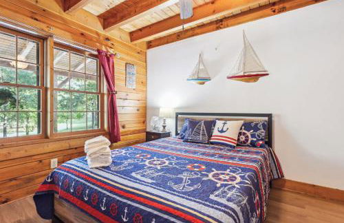 Cabin Bliss - Just 1 Mile from Lake Lanier - Foto 16