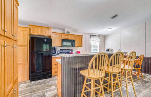 7 Mi to Crystal River Home with Yard and Fire Pit! - Foto 6