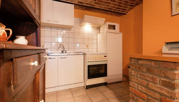 Farmhouse Situated at the Edge of the Woods - Photo 3, Private kitchen