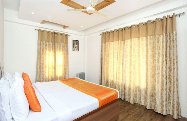 OYO 12185 Home Wayside Villa 3BHK Apartment Kasauli - Foto 3