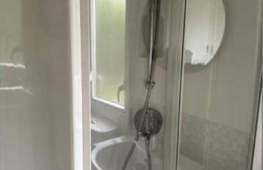 Stylish 4 Berth Caravan At Dovercourt Holiday Park Ref 44413A - Foto 13