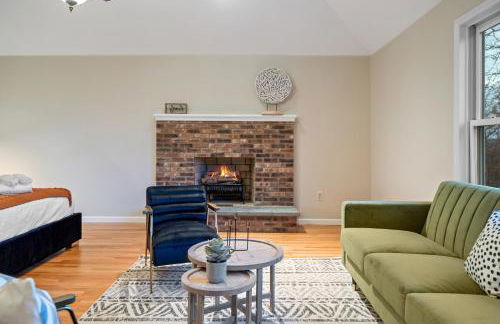 Huge Retreat w Alaska King, Pool & Jacuzzi Tub Indoor - Foto 41