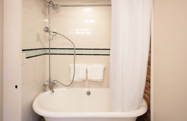 Elliot by Avantstay Historic Character Home in Great Location! - Foto 15