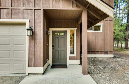 Hot Tub and Game Room Ronald Retreat 2 Mi to Lake! - Foto 27