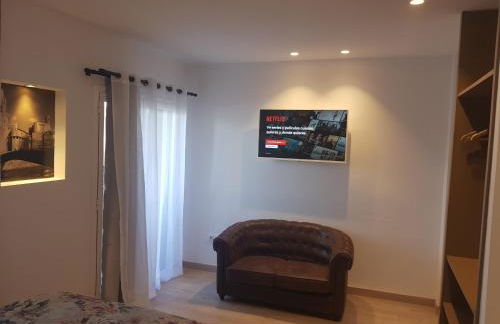 Piso céntrico de 3 habitaciones con terraza y vistas - Foto 37