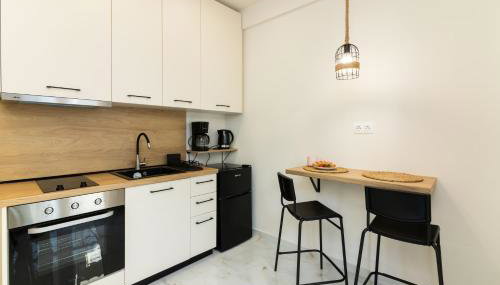 Almond Jacuzzi Suites - Private Jacuzzi - Self Check-In - Free & Easy Street Parking - Foto 4