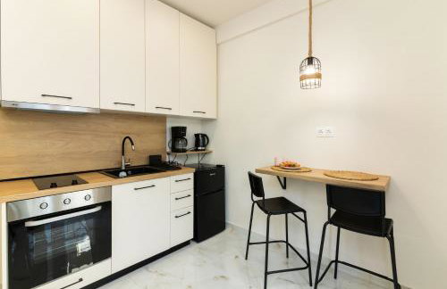 Almond Jacuzzi Suites - Private Jacuzzi - Self Check-In - Free & Easy Street Parking - Foto 4