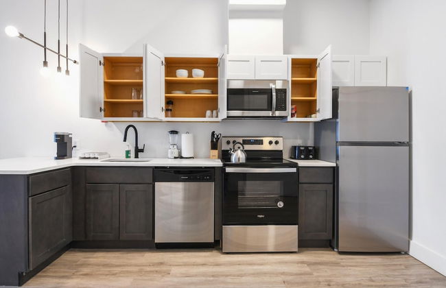 Luxury 1BR 30 Mins to Manhattan Evonify - Photo 15