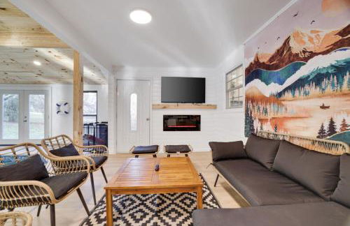 (NEW) Blue Mtn Poconos Retreat Htd pool pet frndly - Foto 16