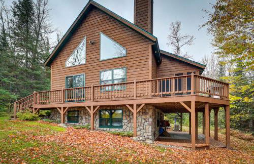 Lakefront Presque Isle Cabin with Private Dock - Foto 27