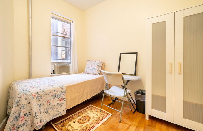 Furnished Empire Blvd Guest House - Photo 5