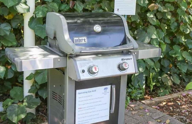 Beautifully Upgraded, Full Kitchen, Comfy King Bed, Ac 1 Bedroom Condo by RedAwning - Foto 25