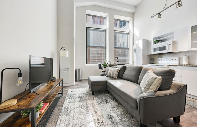 Cincinnati City Club Apartments by Airriva - Photo 1