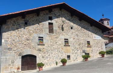 Hermoso Caserío Navarra. (Madoz) - Foto 2