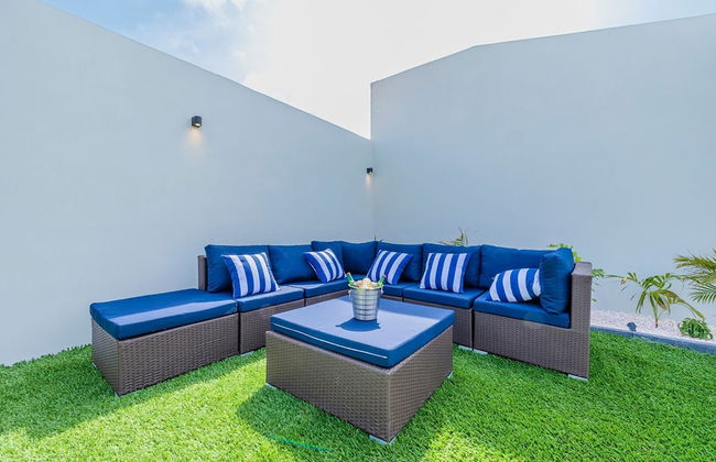 Brand NEW 3br2ba w Private Pool Amazing Location - Foto 21