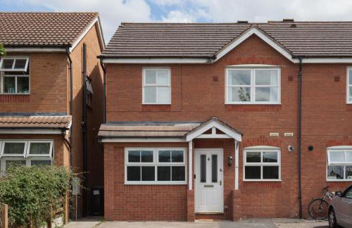 Hereford - Kestrel House - 4 Bedroom House Close to City With Parking - Sleeps 7 - Suitable for Family Gatherings or Contractors With Vehicles - Hosted by RENTMYHOUSE - Foto 56