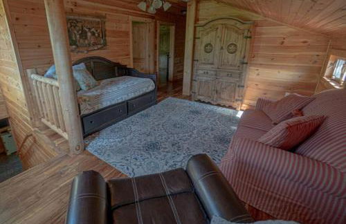 Smoke Rise Barn · Great Lake Front, Large Dock, 4bdrm, Pool Table - Foto 67