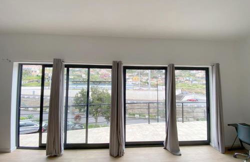 Machico flat center near beach w parking - Foto 8
