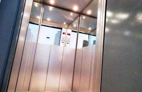 HH 01 by ROCKCHAIR - SUPERHOST Status - Modernes Apartment mit sonnigem Balkon & premium Boxspringbetten in Winterhude - Hamburg Top Geheimtipp - Foto 13