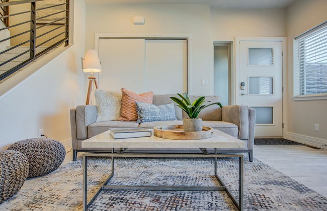 4BR Mnt Viewsmodern Urbanityrooftop Patio - Foto 30