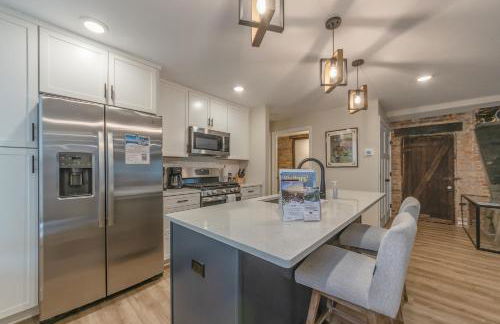 Converted Blacksmith shop walking distance to downtown Douglas! - Foto 1