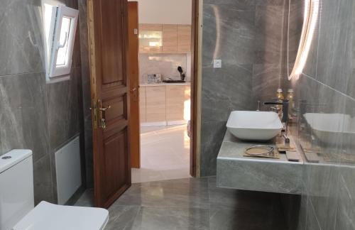 Colors Apartments Pilio - Photo 8