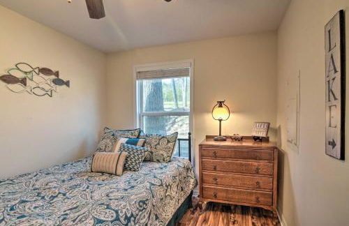 Lakefront Table Rock Getaway with Private Swim Dock! - Foto 17