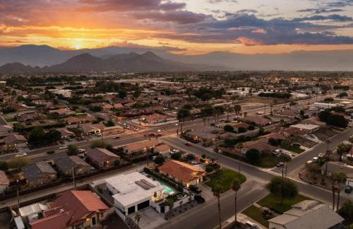 Desert Oasis: Pool, Spa, Golf Sim + EV Charger - Foto 67