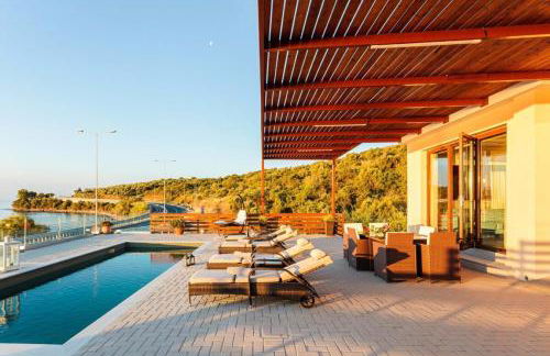 Seaside Summer Bliss - Aurora Luxury Pool Paradise - Foto 88
