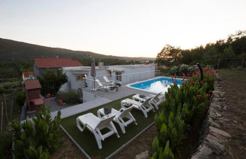 Guest house LUCIJA with swimming pool - Photo 40