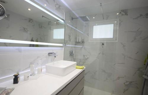 Luxury Apartments in first beach line with pool - Foto 6