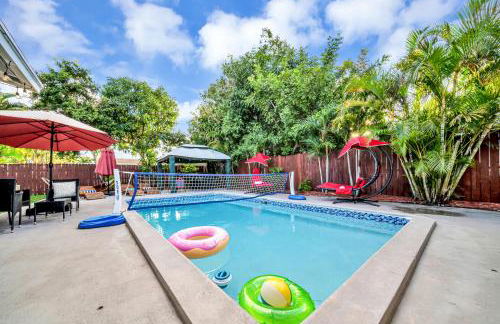 Heated Pool Spa BBQ Pool Table WiFi Near Beach-Downtown Fun - Foto 38