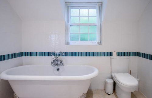 Bayview 2 - 2 Bedroom Apartment - Penally - Photo 46