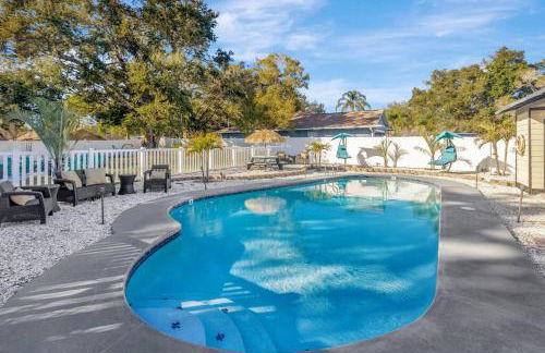 8 BDRM Mansion. 10 MN to Honeymoon Island Beach - Foto 3