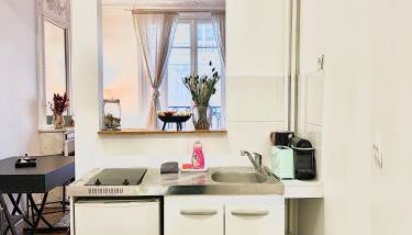 Arc de Triomphe 5 minutes away by walk - Foto 4